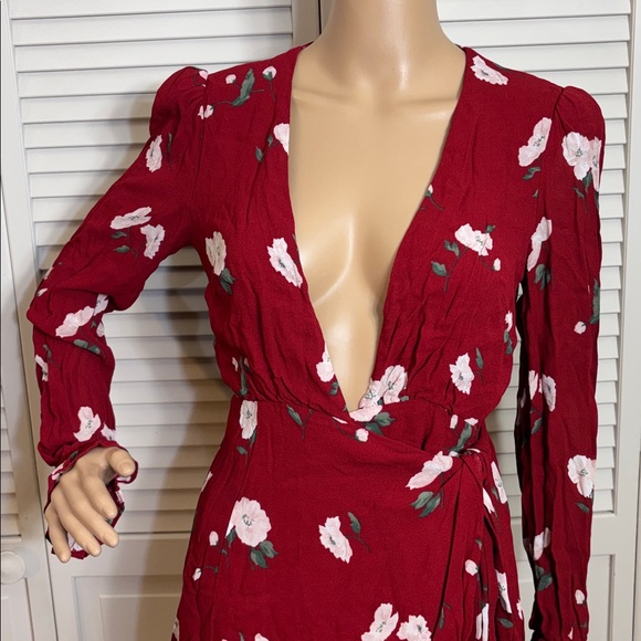 Reformation Whitby Floral Mini Wrap Dress in Opal Print Medium - Picture 6 of 14